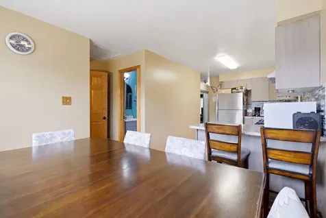 9324 South Thomas Avenue Bridgeview IL 60455