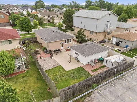 9324 South Thomas Avenue Bridgeview IL 60455