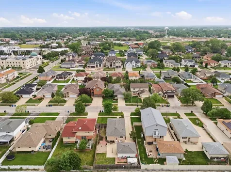 9324 South Thomas Avenue Bridgeview IL 60455
