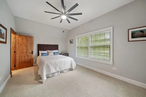 261 South Kenilworth Avenue Glen Ellyn IL 60137