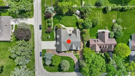 261 South Kenilworth Avenue Glen Ellyn IL 60137