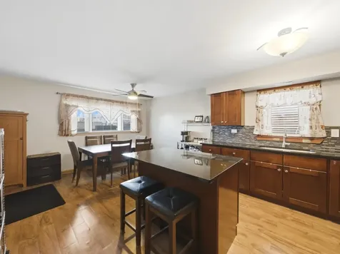 292 Bensley Avenue Calumet City IL 60409
