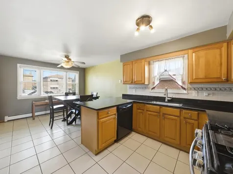 292 Bensley Avenue Calumet City IL 60409