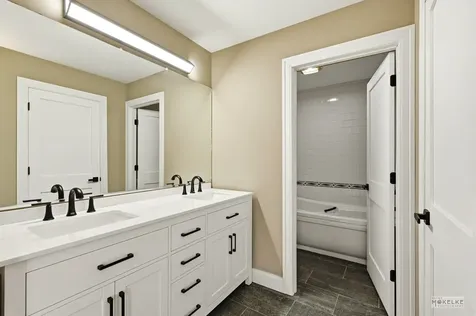 527 Cheshire Court Yorkville IL 60560