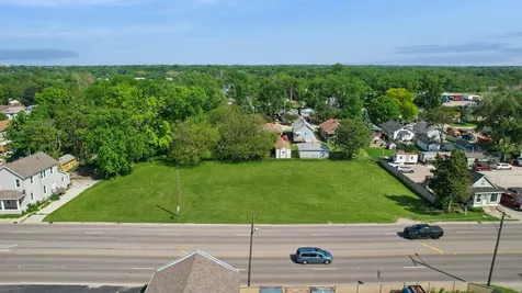 920 South Lake Street Aurora IL 60506