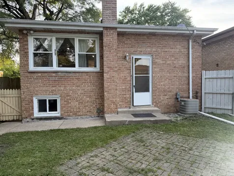 8037 Natchez Avenue Burbank IL 60459