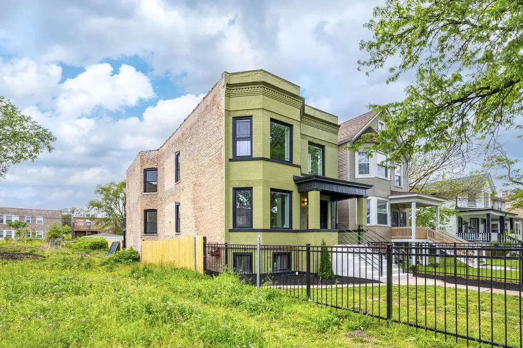 7232 South Union Avenue Chicago IL 60621