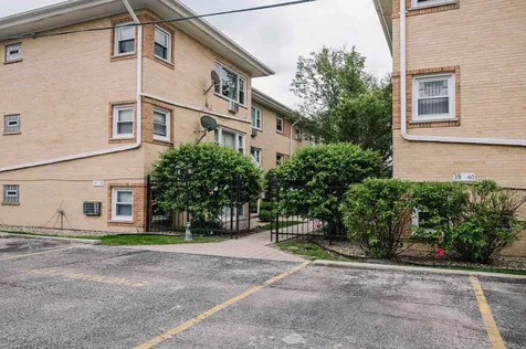 6634 West 95th Street Oak Lawn IL 60453