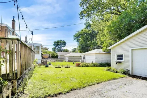 2923 West 97th Street Evergreen Park IL 60805