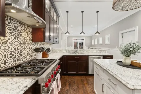 2717 North Racine Avenue Chicago IL 60614