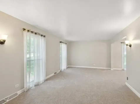 27W571 Ridgeview Street West Chicago IL 60185