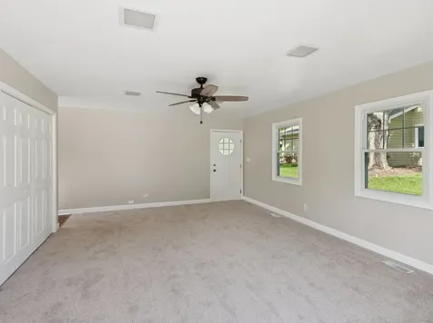 27W571 Ridgeview Street West Chicago IL 60185