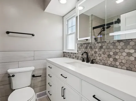 27W571 Ridgeview Street West Chicago IL 60185