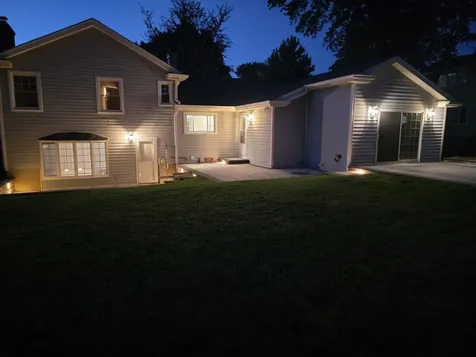 27W571 Ridgeview Street West Chicago IL 60185