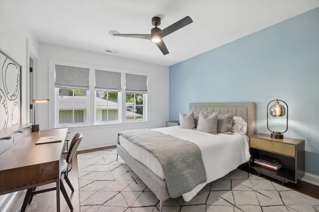 130 North Quincy Street Hinsdale IL 60521