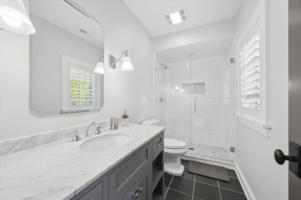 130 North Quincy Street Hinsdale IL 60521