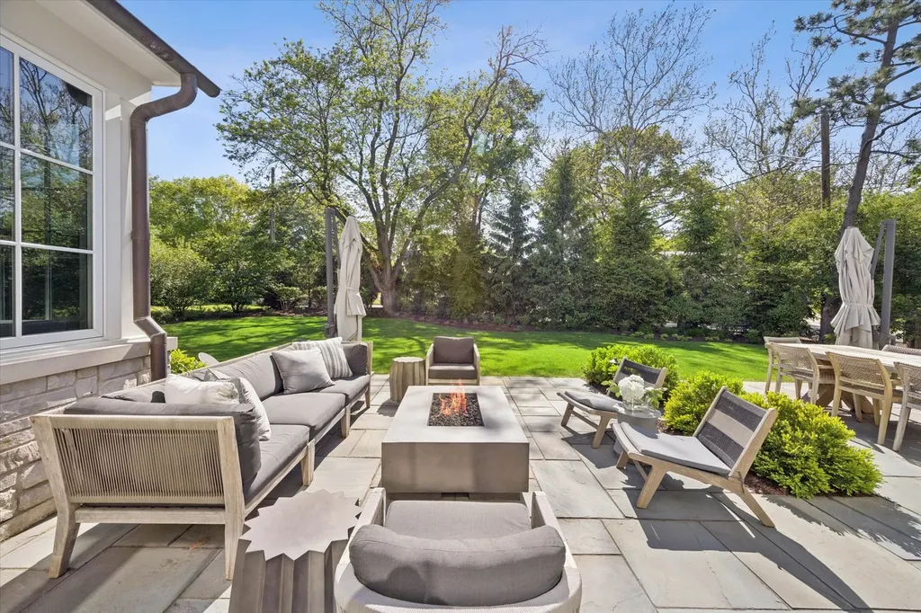 130 North Quincy Street Hinsdale IL 60521