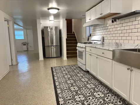 4124 West Barry Avenue Chicago IL 60641