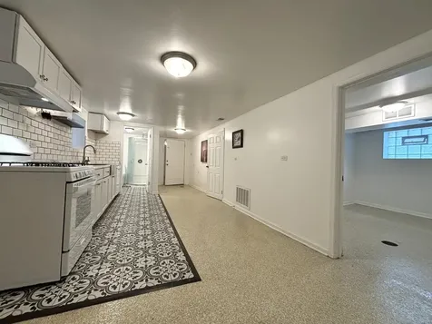 4124 West Barry Avenue Chicago IL 60641