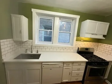 4124 West Barry Avenue Chicago IL 60641