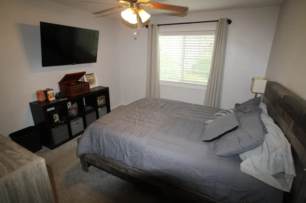 110 Village Creek Drive Lake In The Hills IL 60156