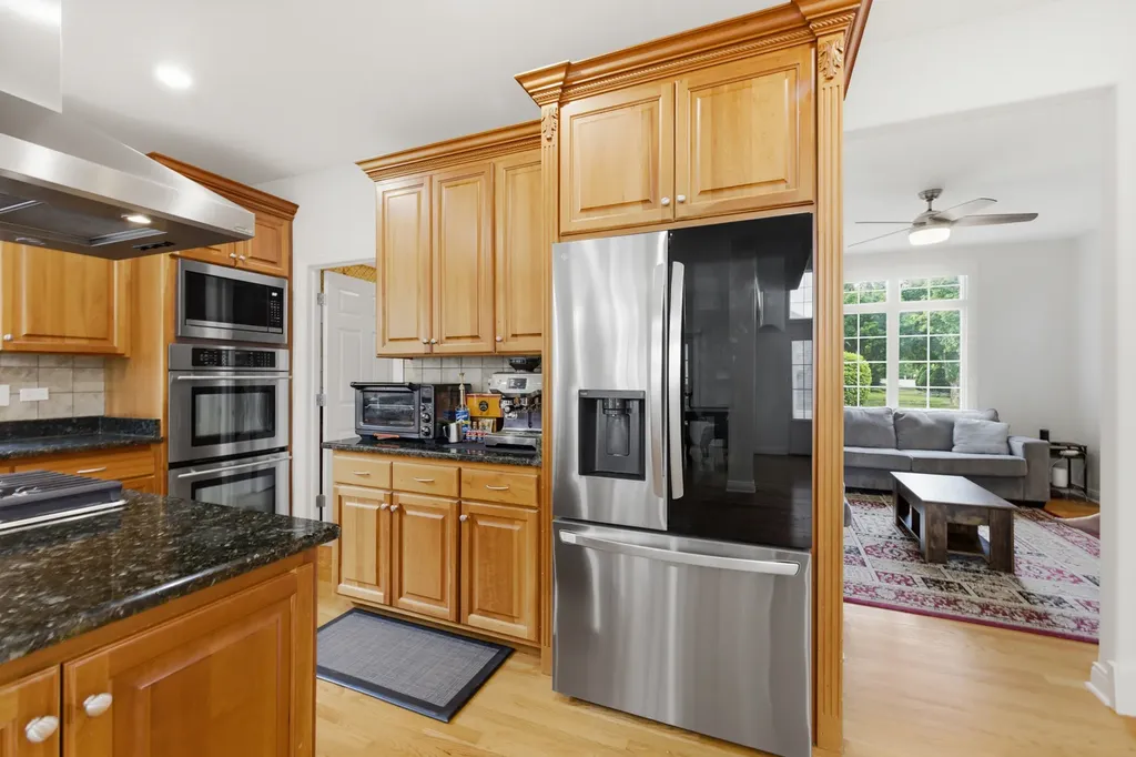 801 Shannon Lake Court Westmont IL 60559