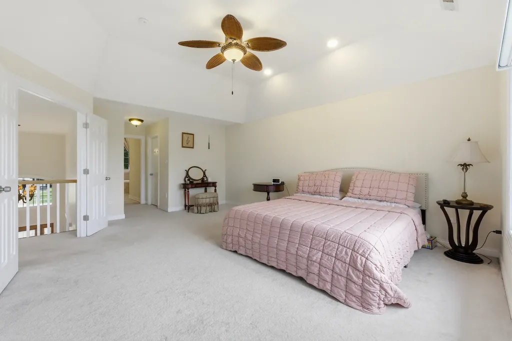 801 Shannon Lake Court Westmont IL 60559
