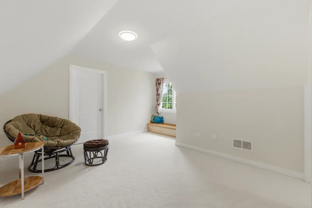 801 Shannon Lake Court Westmont IL 60559