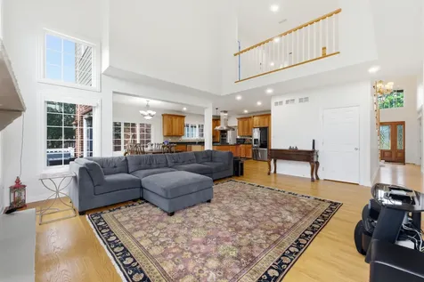 801 Shannon Lake Court Westmont IL 60559