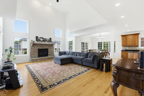 801 Shannon Lake Court Westmont IL 60559