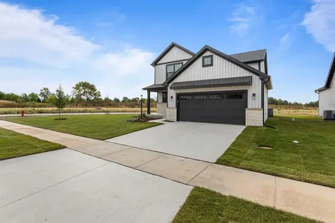 20 Meadow Drive Monticello IL 61856