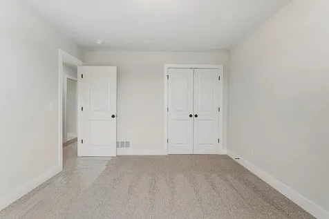 20 Meadow Drive Monticello IL 61856
