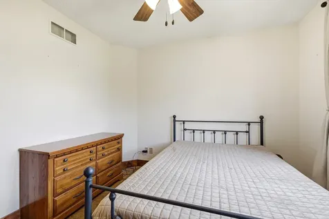 2 Concord Court Galena IL 61036