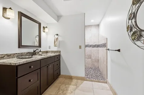 2 Concord Court Galena IL 61036