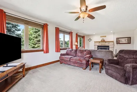 2 Concord Court Galena IL 61036