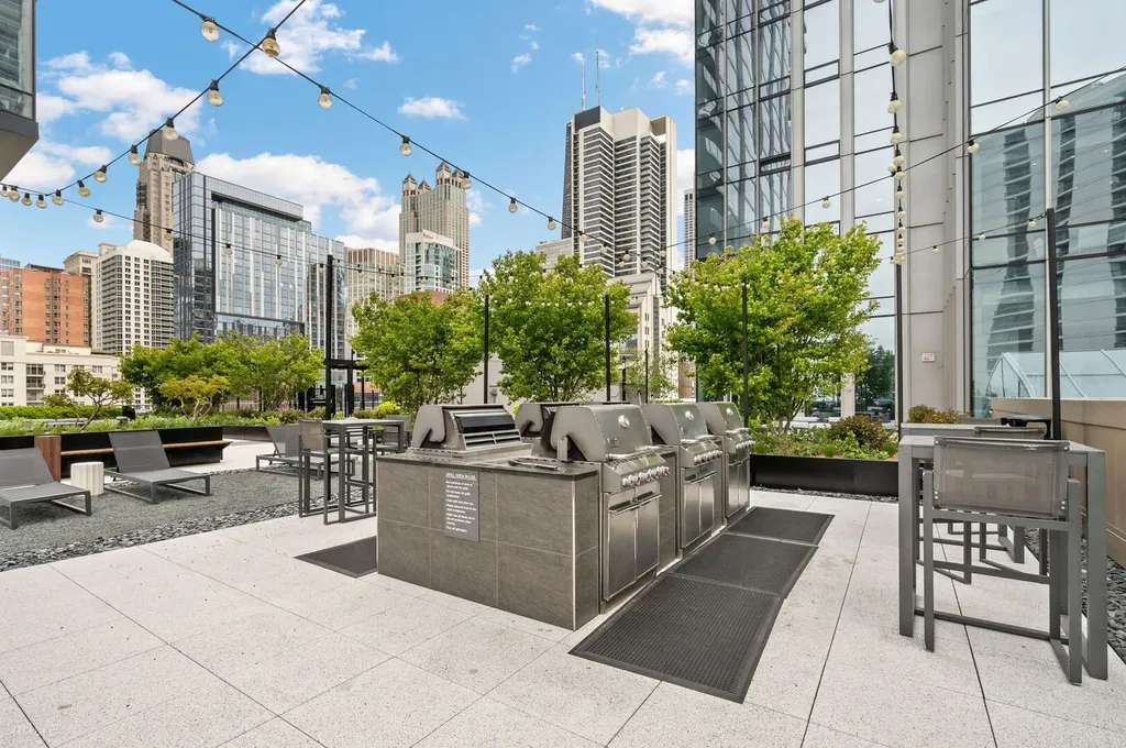 14 West Superior Street Chicago IL 60654
