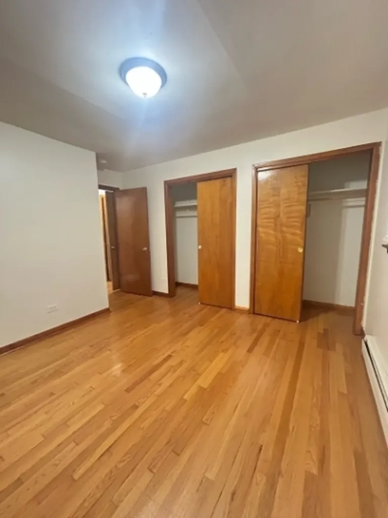 8923 South Cottage Grove Avenue Chicago IL 60619