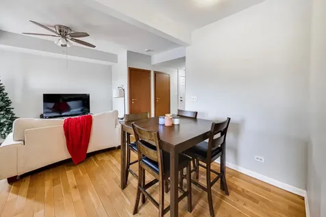 6417 North Greenview Avenue Chicago IL 60626