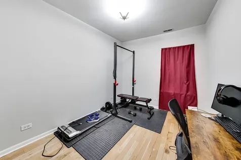 6417 North Greenview Avenue Chicago IL 60626