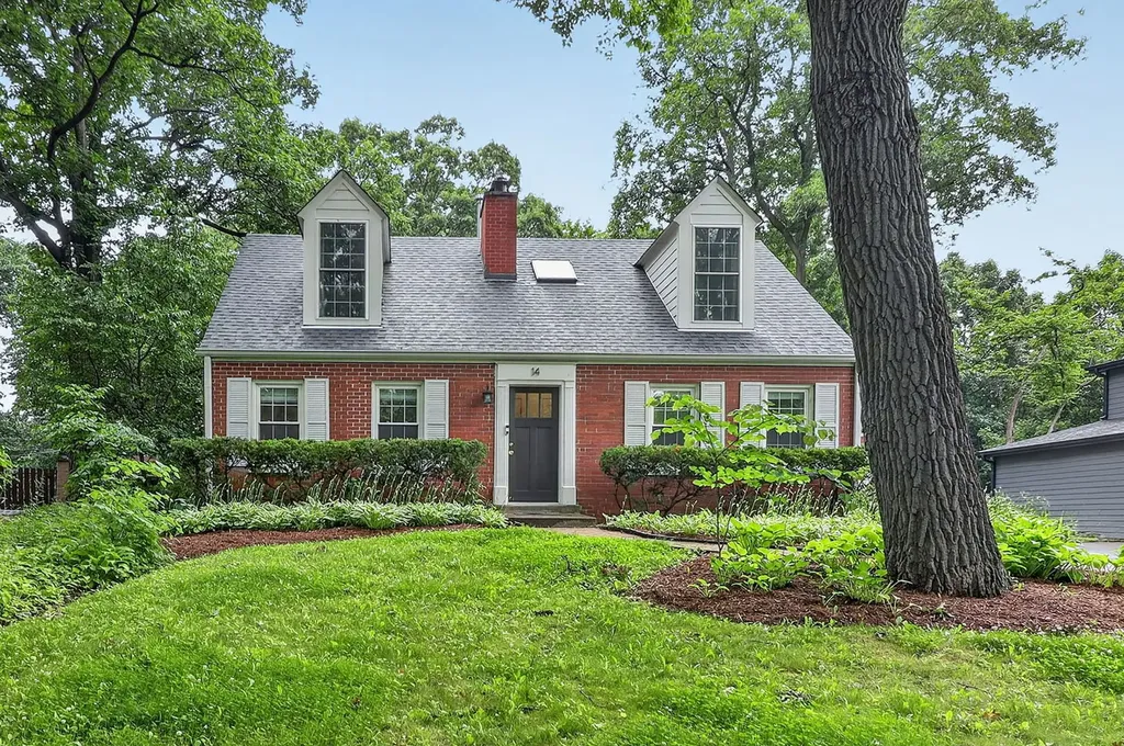 14 Walnut Road Glen Ellyn IL 60137