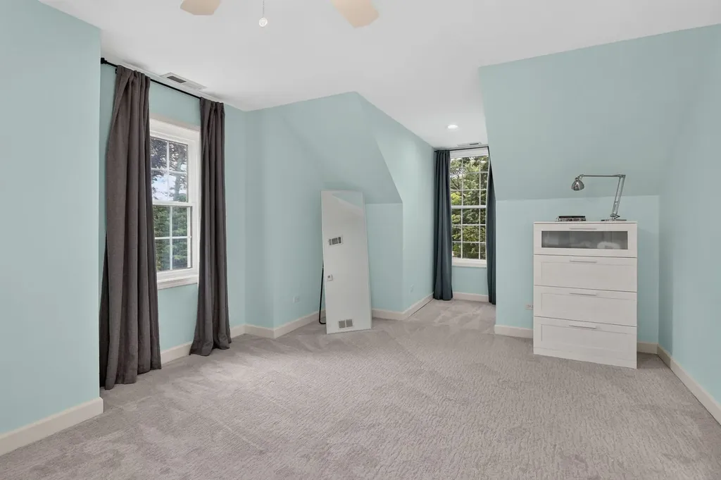 14 Walnut Road Glen Ellyn IL 60137