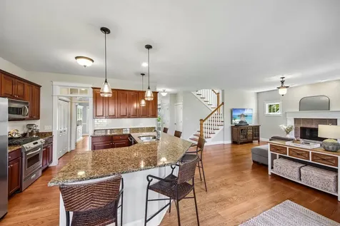 834 Citizen Avenue Elburn IL 60119