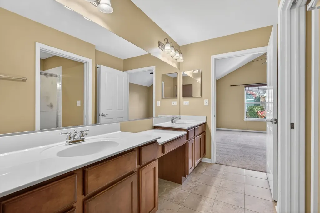 16635 South Fox Run Circle Plainfield IL 60586