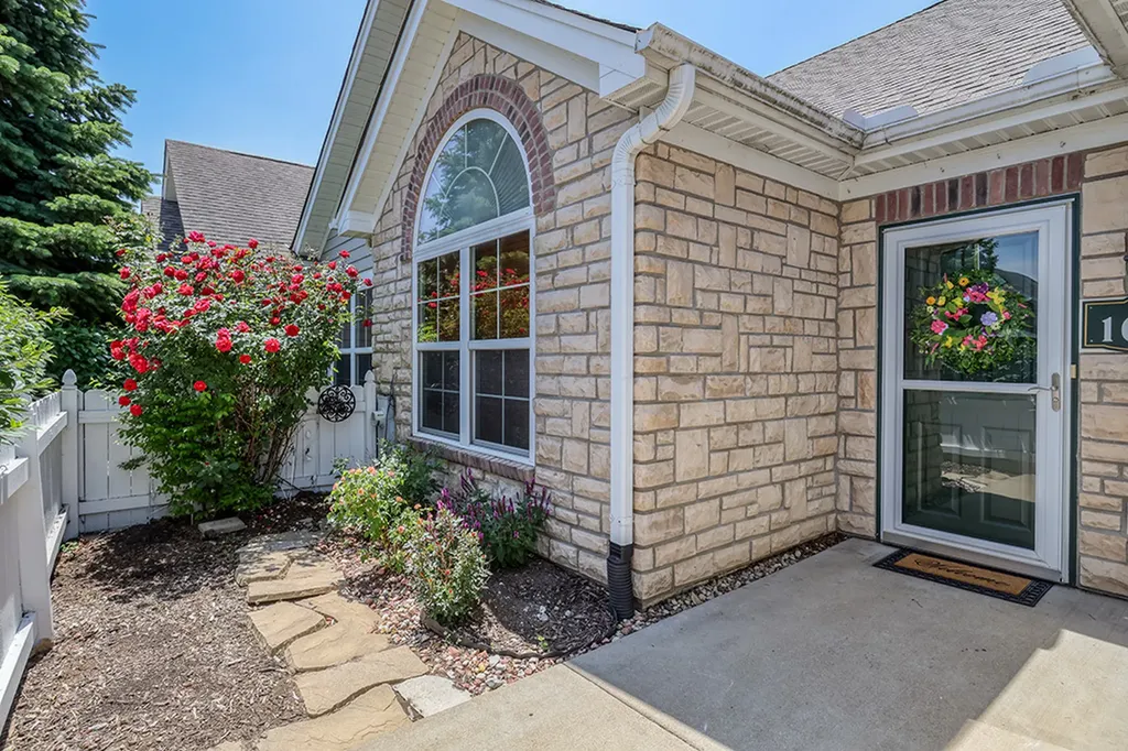 16635 South Fox Run Circle Plainfield IL 60586