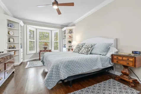 145 South Bradford Court Lake Forest IL 60045