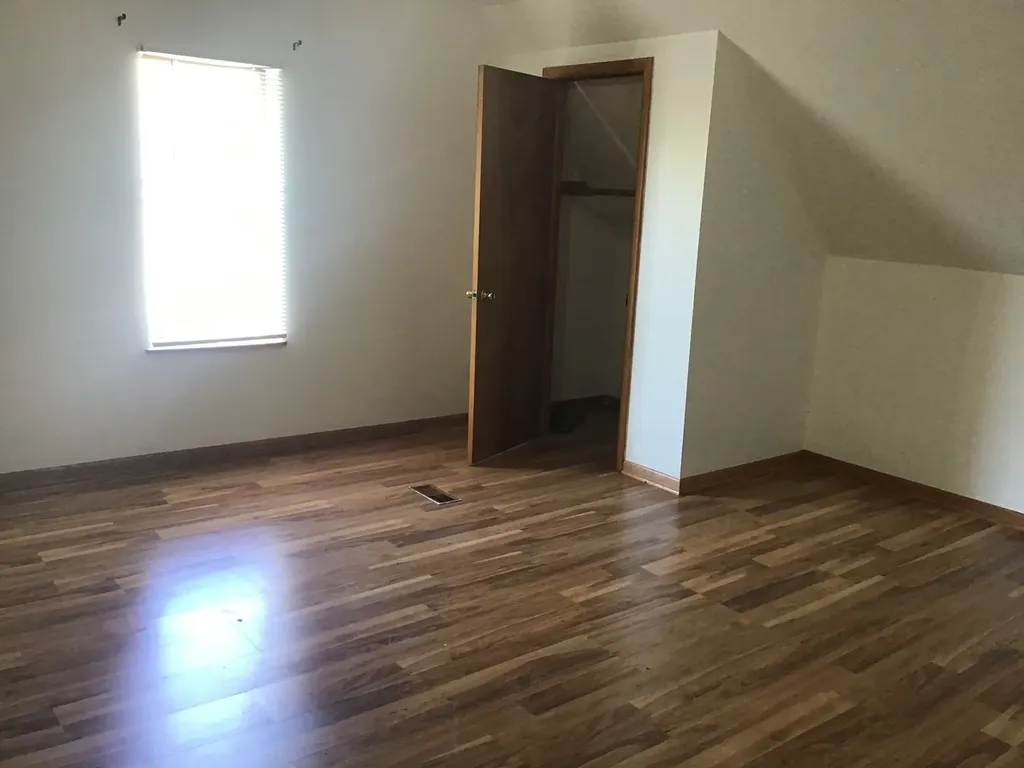 3859 North Whipple Street Chicago IL 60618