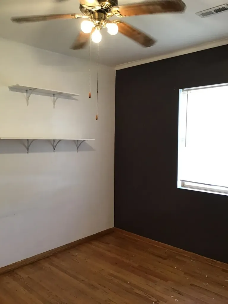 3859 North Whipple Street Chicago IL 60618