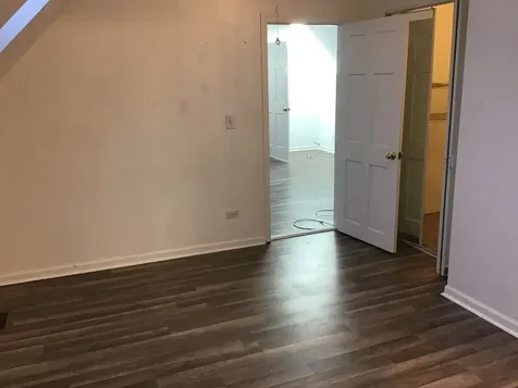 3859 North Whipple Street Chicago IL 60618