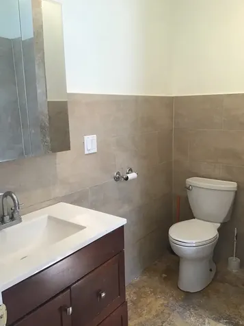 3859 North Whipple Street Chicago IL 60618