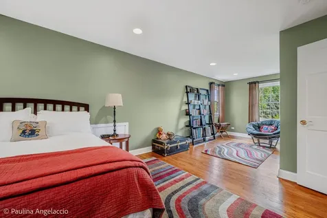 714 Thomas Court Libertyville IL 60048